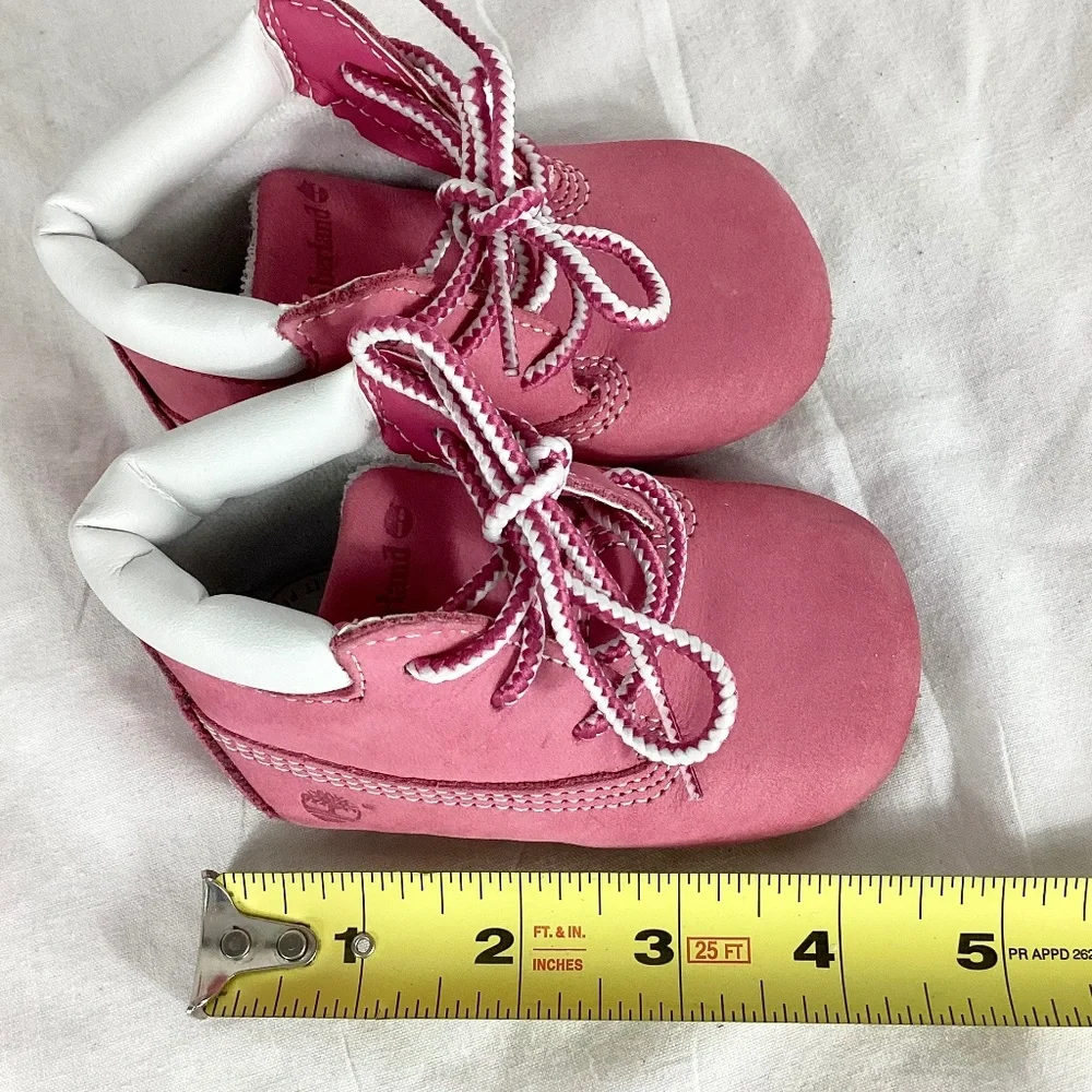 Timberland Suede Infant Baby Soft Crib Shoes Size 2 Pink White Booties